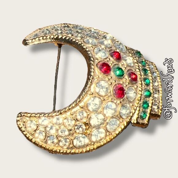 Vintage Shriners Fez Pin with Clear Rhinestone Accents - Picture 7 of 12